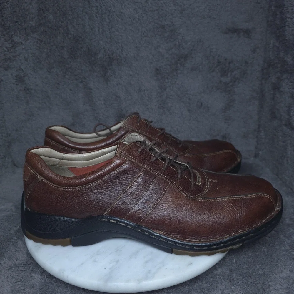 Clarks Shoes Mens Size 11.5 Brown Leather Lace Up Casual Comfort Sneakers